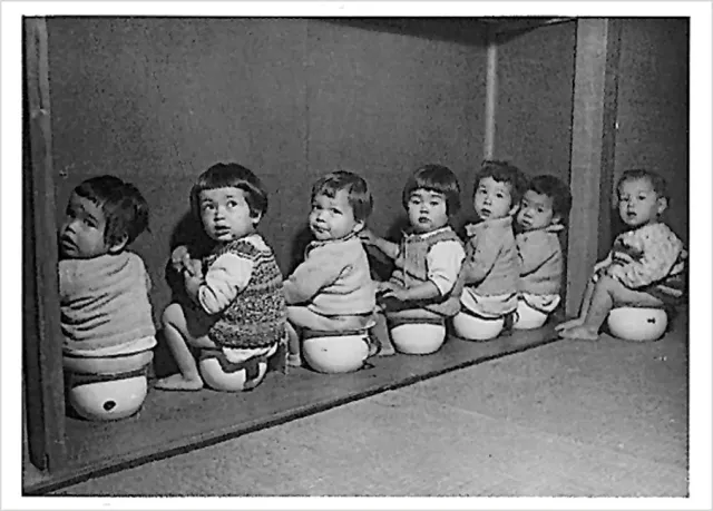 Pomegranate Babies on Pots postkort enkelt humor Japan