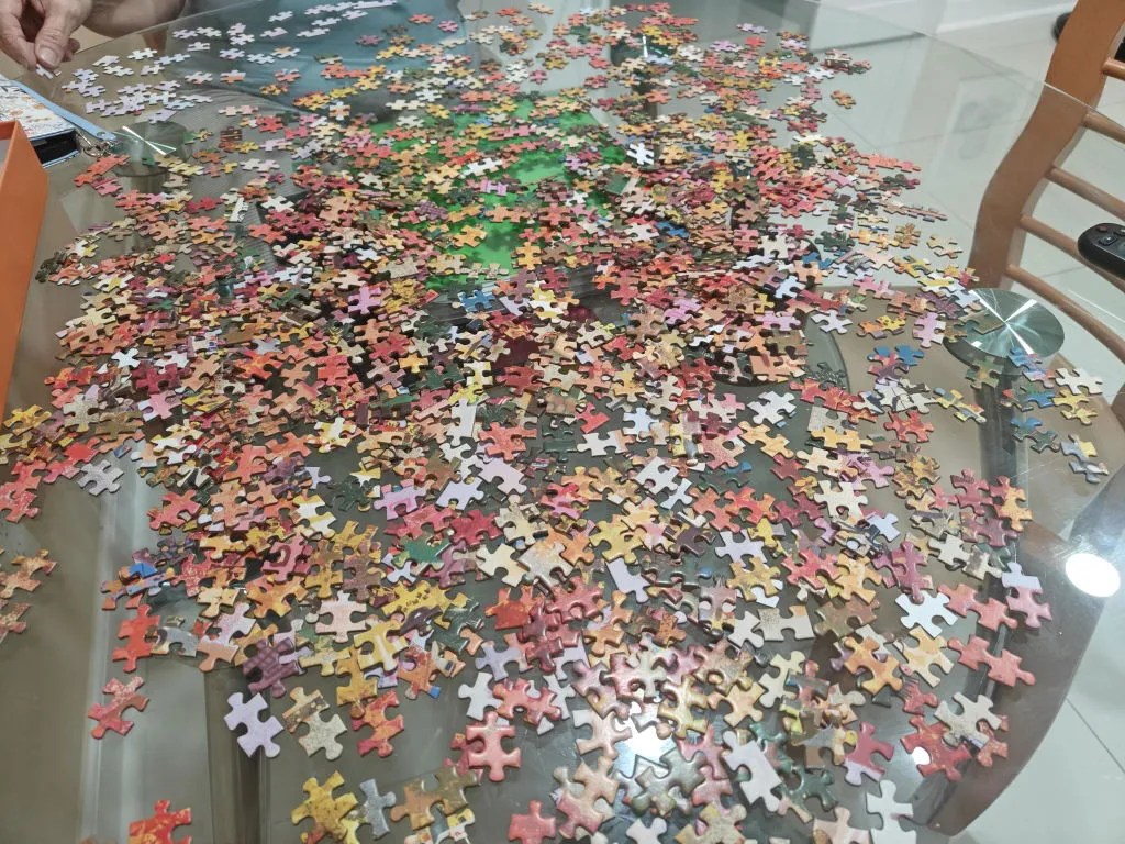 Good Puzzle Co. Joy Laforme Autumn City Market puslespil 1000 efterår