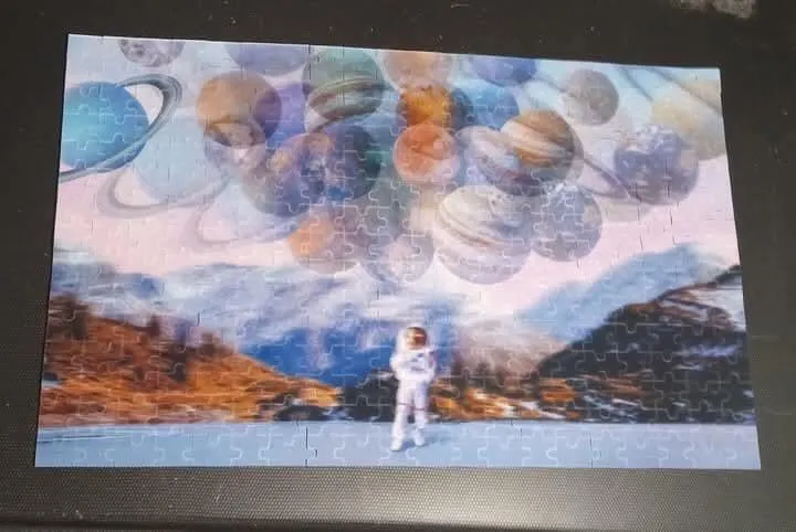 Galison Space Bound Karen Cantu 300 puslespil lenticular